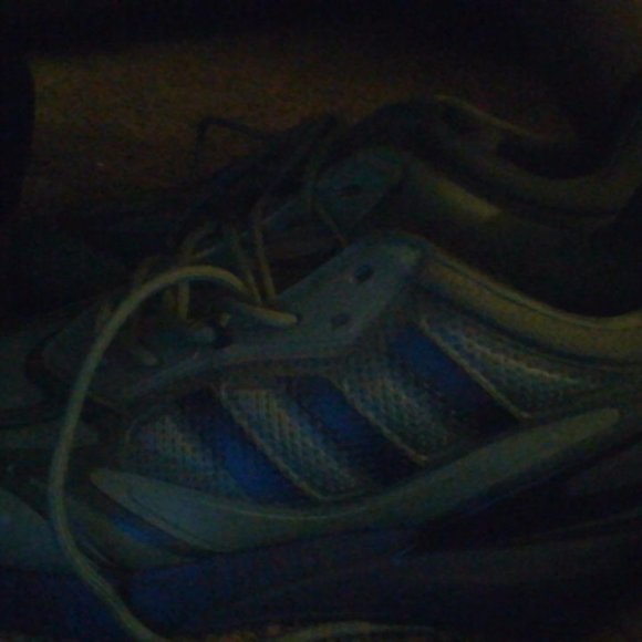 adidas - Picture 4 of 4